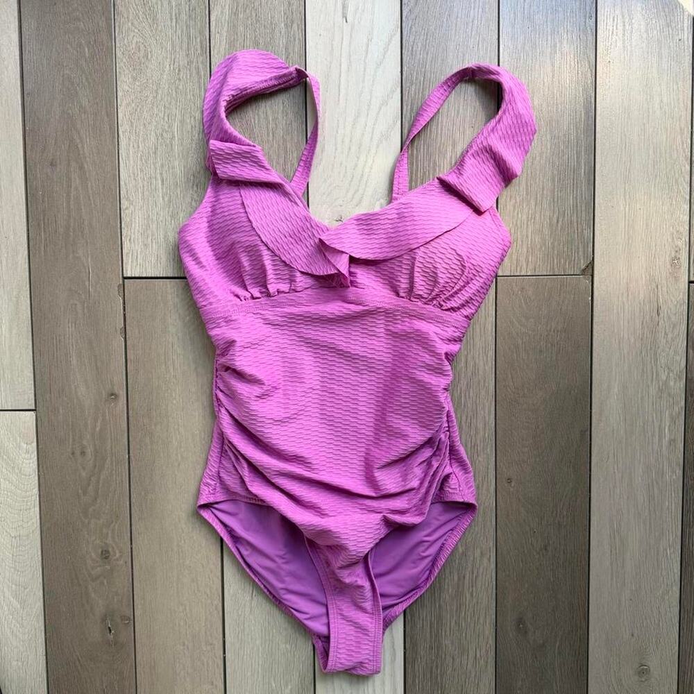 Nip Tuck Swim Pink Textured Ruffle One Piece Swimsuit Size US 6 AU 10